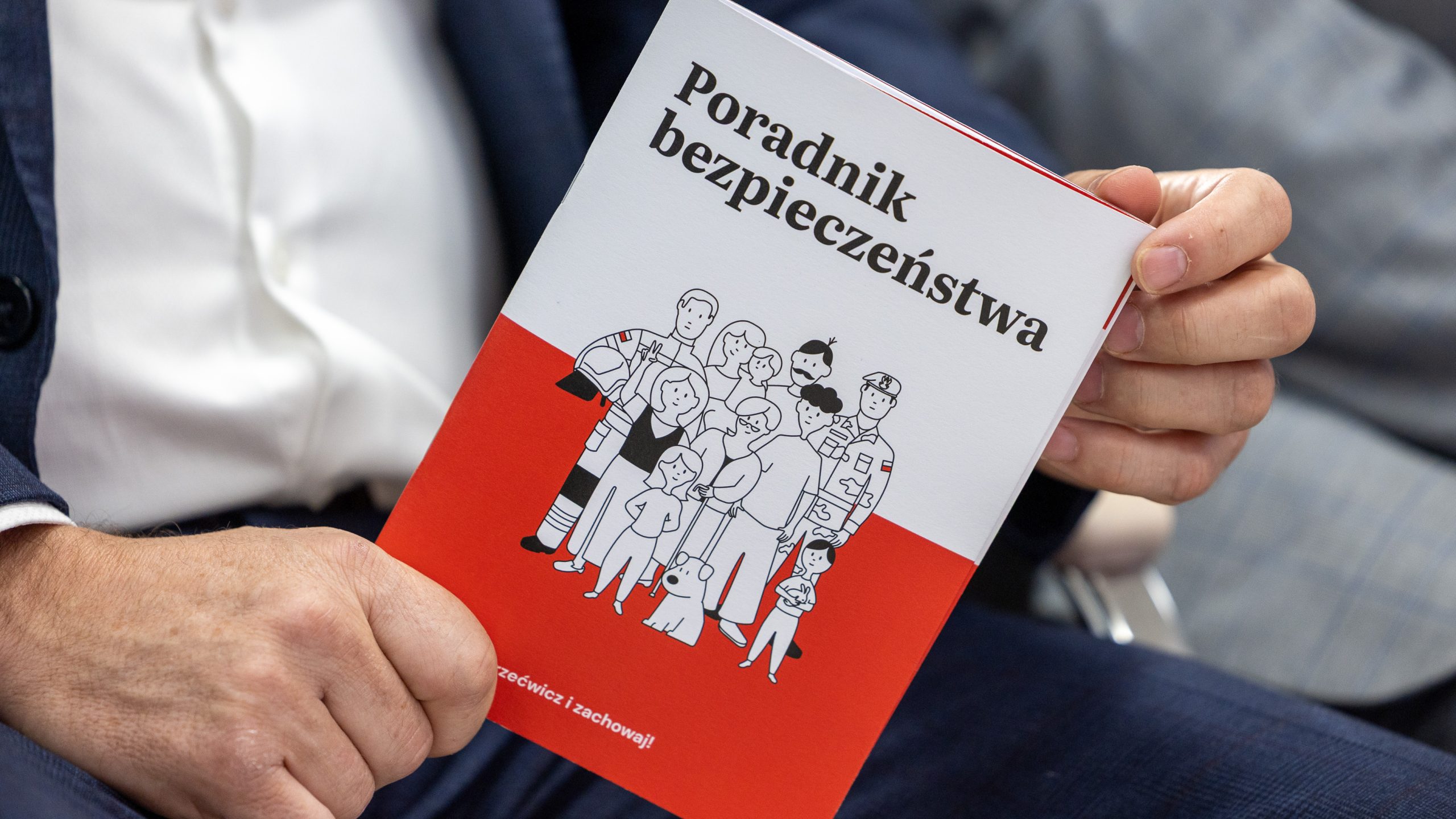 Bezpieczeństwo zaczyna się w domu – „Poradnik bezpieczeństwa” dla wszystkich Polaków
